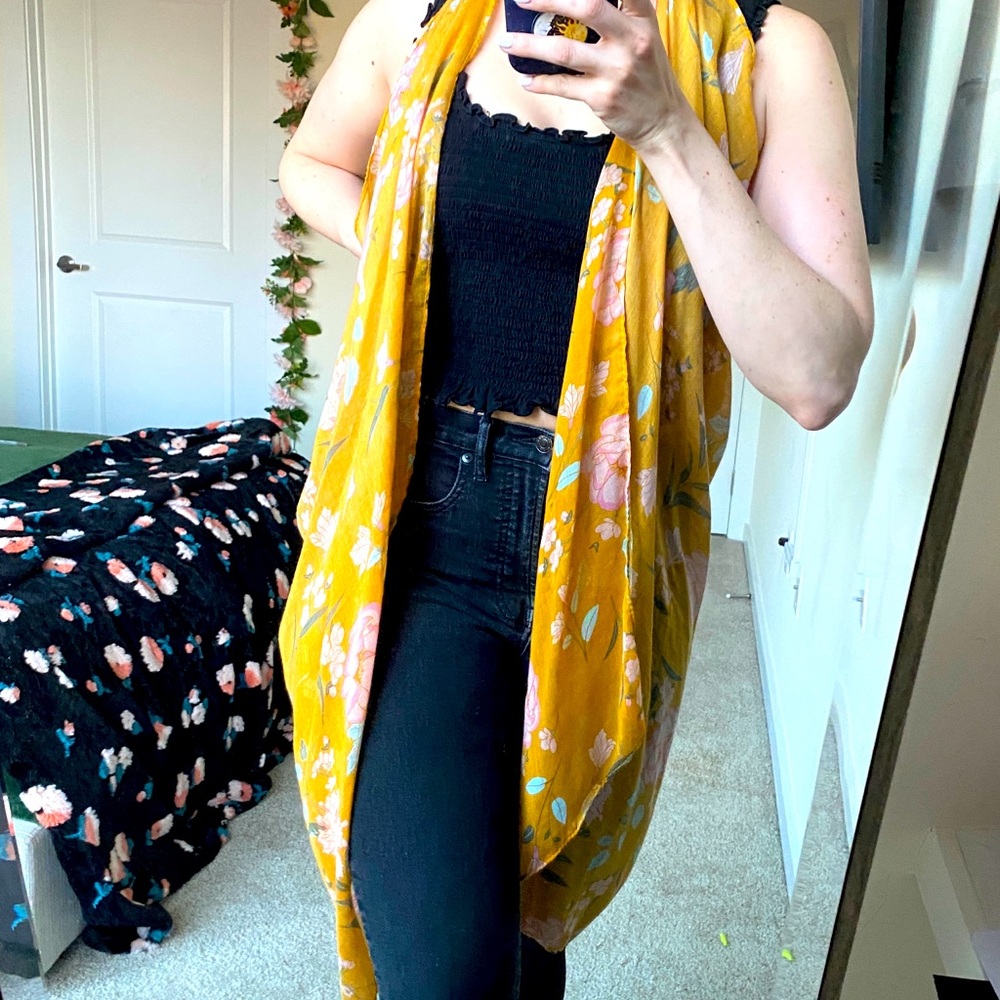 🔮 Scarf, Vest, Bathing Suit Cover Up floral